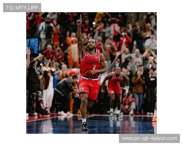 伦纳德压哨出手，洛杉矶快船赢下回合