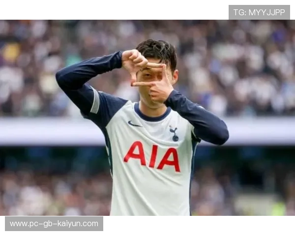 弗兰克强调范德文留队，热刺防线核心不动，范德法特热刺时期