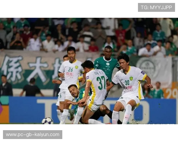 国安曹永竞外围远射破门，北京热身赛1比0小胜展现高效进攻